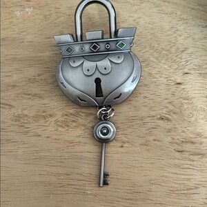 Prince John lock and key villains pin
